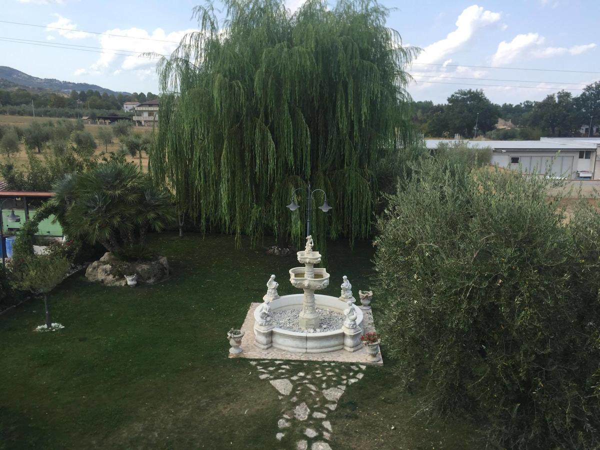 Il Salice Hotel Civitella Del Tronto Eksteriør billede